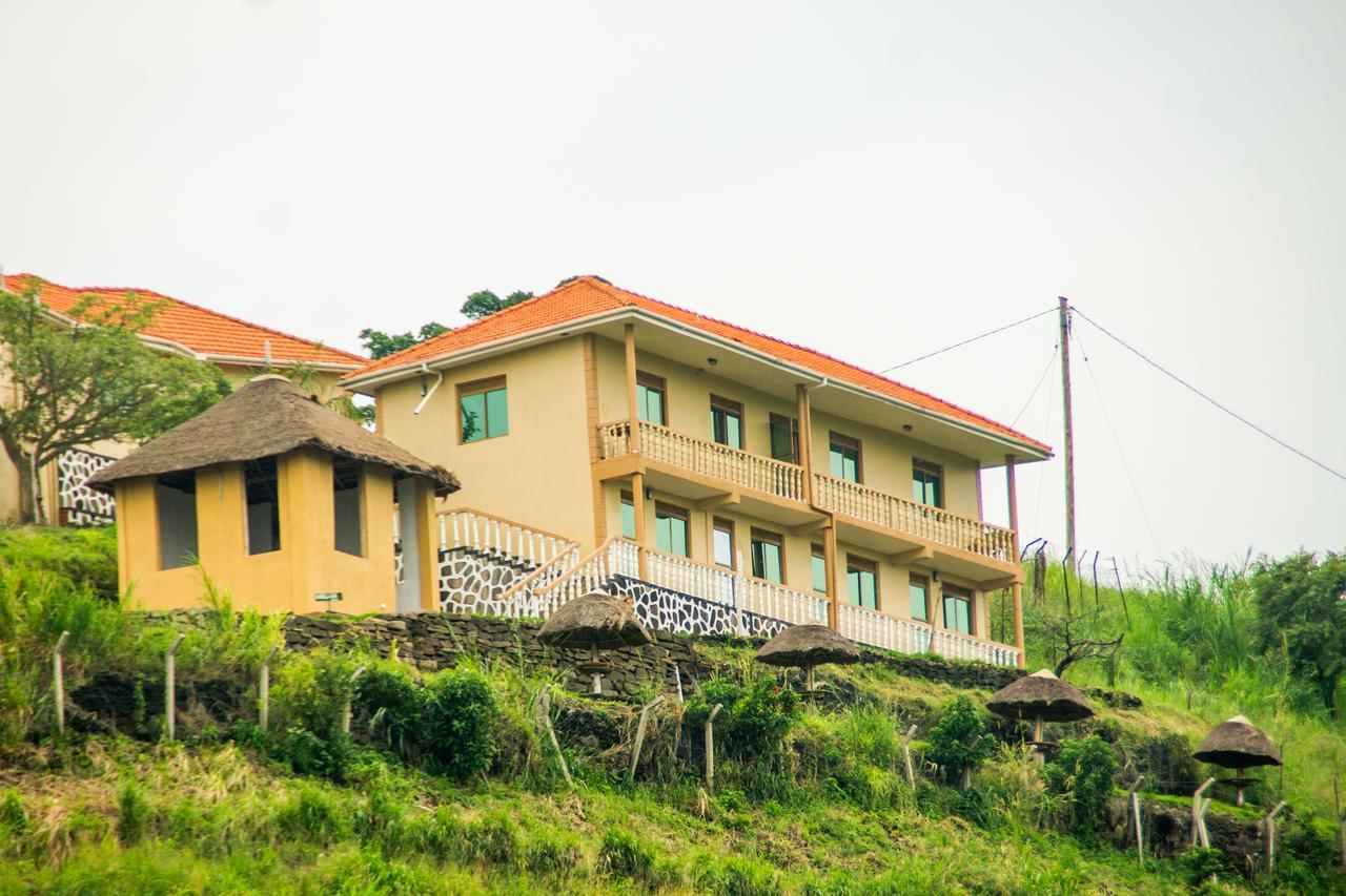 Queen Elizabeth Pvt Lodge Kichwamba Exterior photo