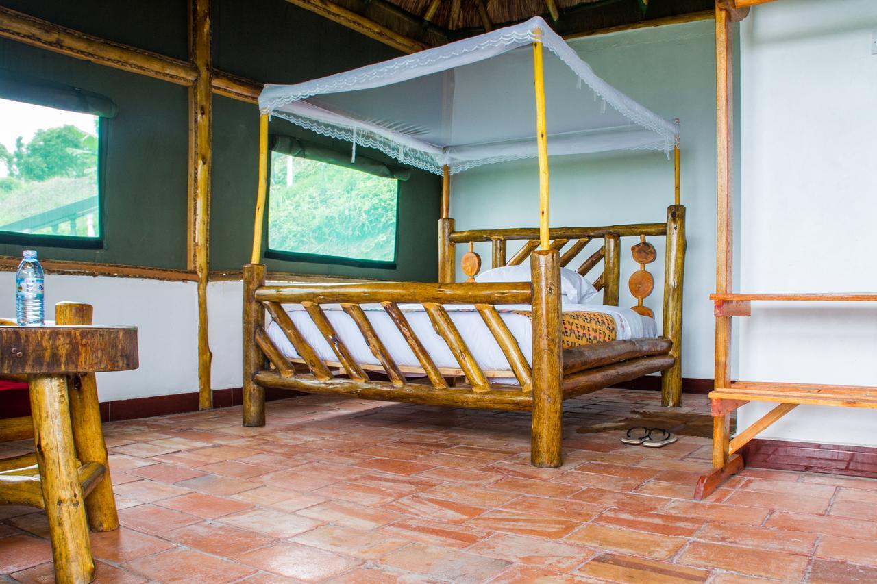 Queen Elizabeth Pvt Lodge Kichwamba Exterior photo