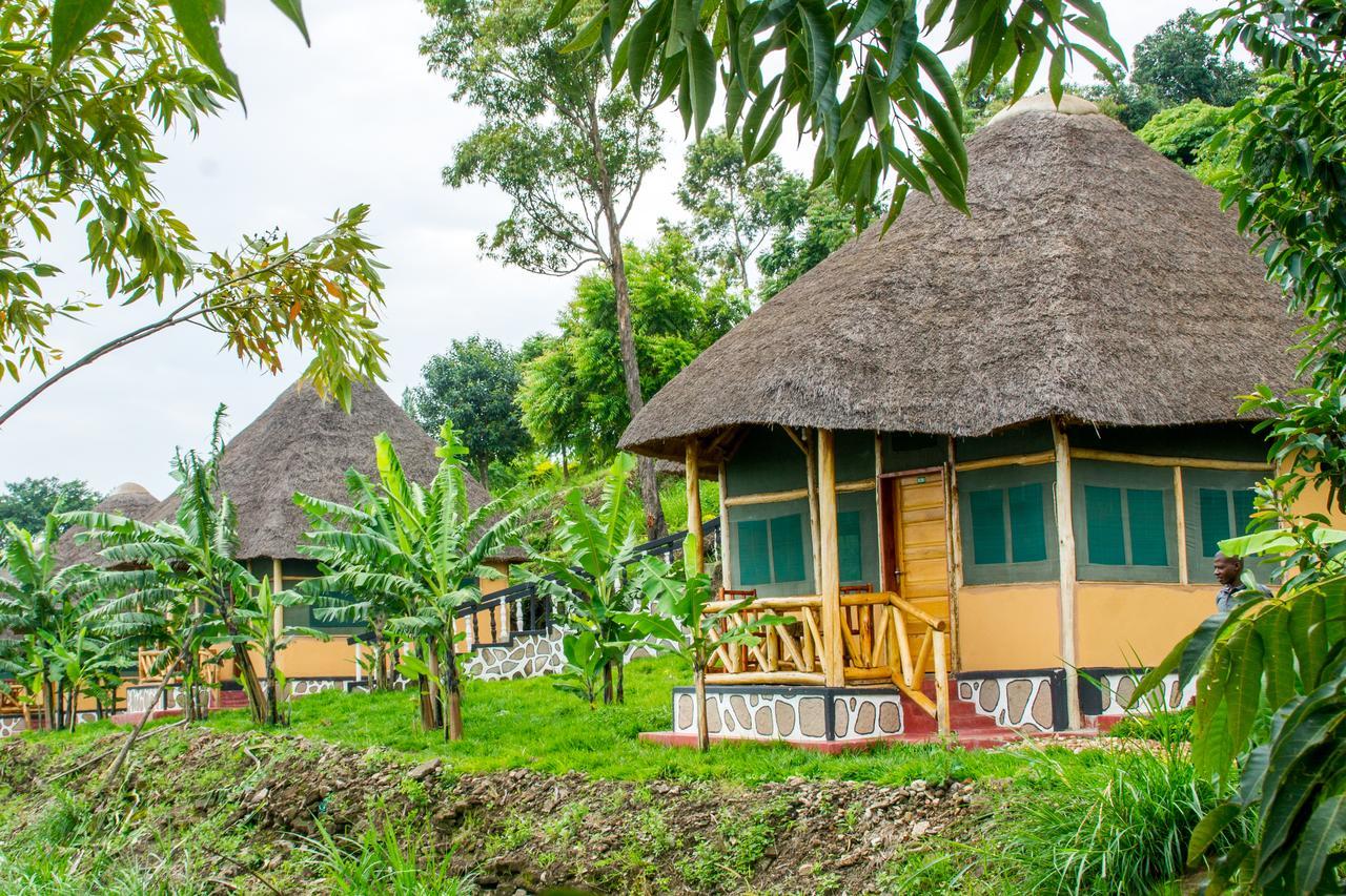 Queen Elizabeth Pvt Lodge Kichwamba Exterior photo