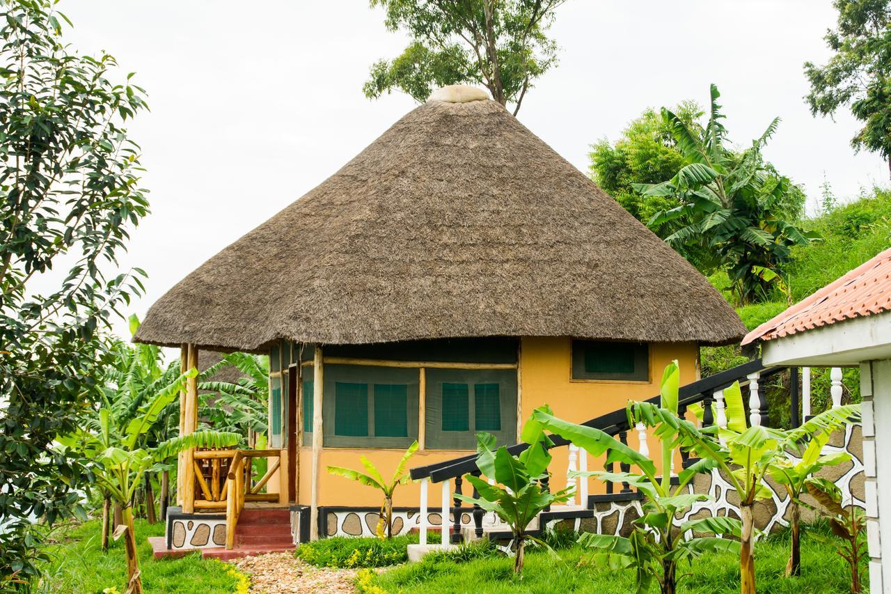 Queen Elizabeth Pvt Lodge Kichwamba Exterior photo